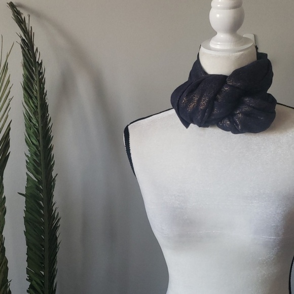 Accessories - *PRICE DROP*
Midnight blue scarf with gold shimmer